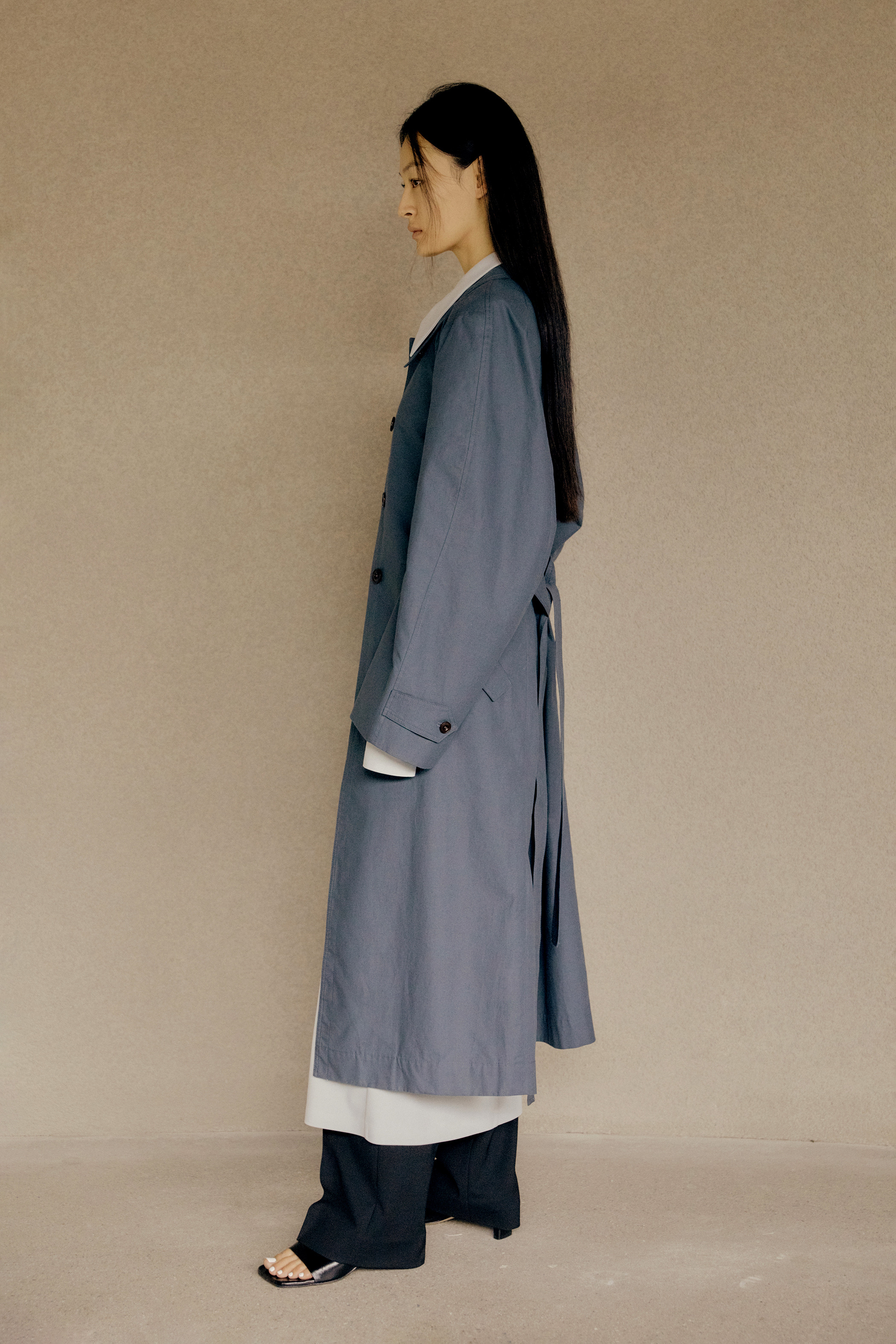 Curve Sleeve Cotton Trench Coat (Blue Green) | W Concept