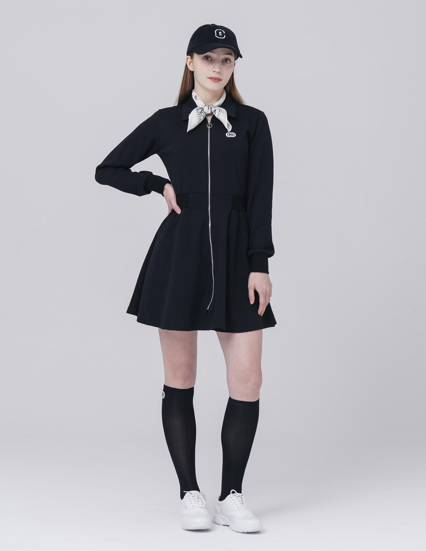 25SS 면 스판 핏 앤 플레어 블랙 원피스 상세 이미지 3