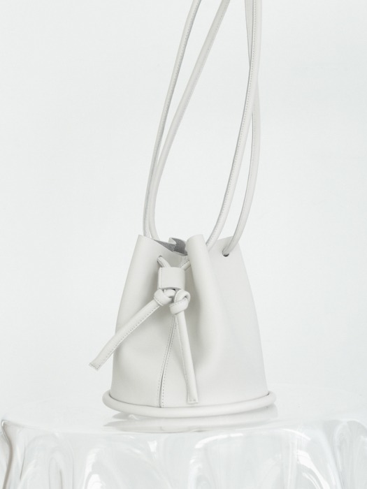 Leather Pipe Bag - Ivory
