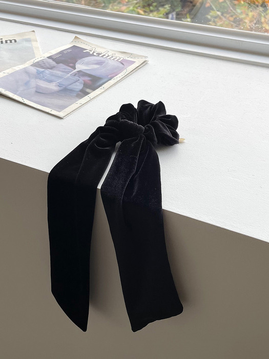 velvet bow scrunchie (Black)