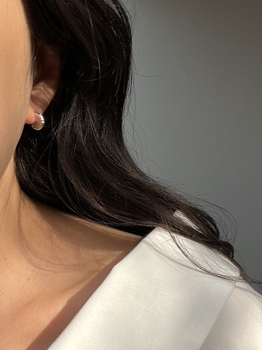 crunch silver earrings