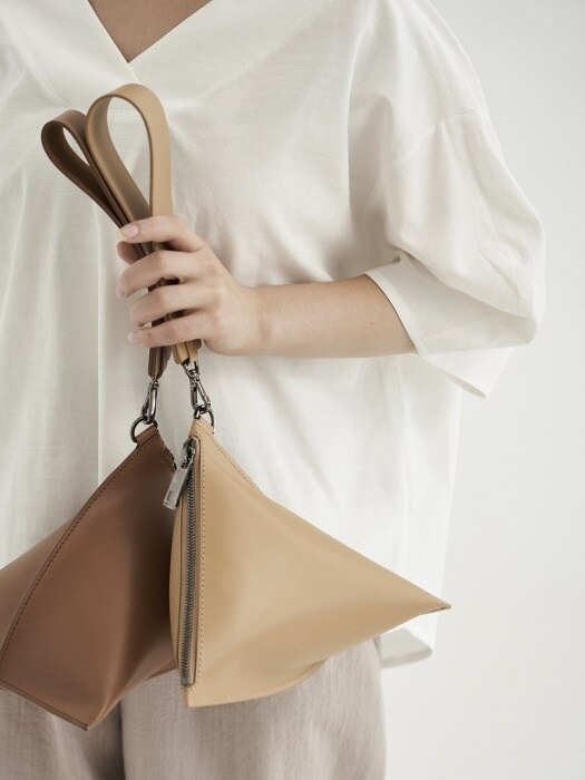 Triangle Bag_Camel