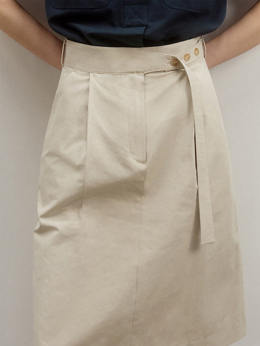 Button belted skirt (beige)