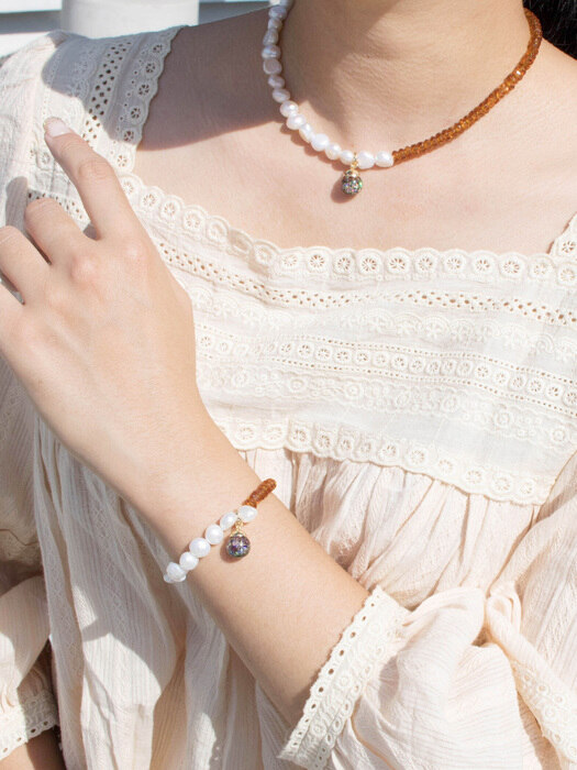 Glassstone & Pearl Snowball Bracelet