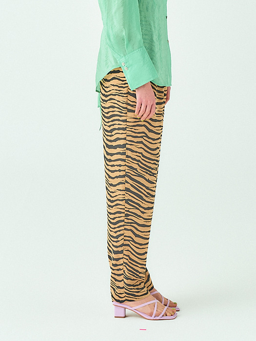Tuck Pants in Zebra