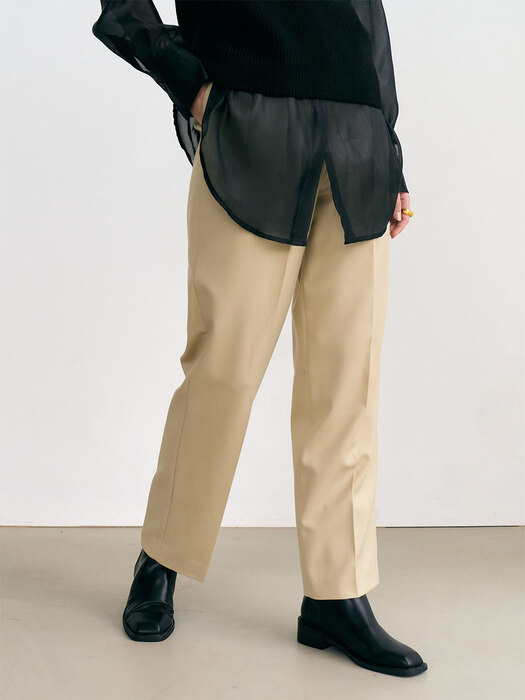 6A Wool-blend tuck detailed pants (Ivroy)