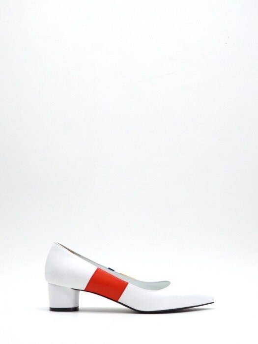 40 LOW HEEL PUMPS IN THREE PRIMARY COLORS AND WHITE LEATHER 