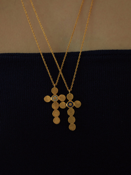 Cross necklace (gold)