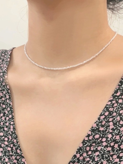 White Dia Necklace