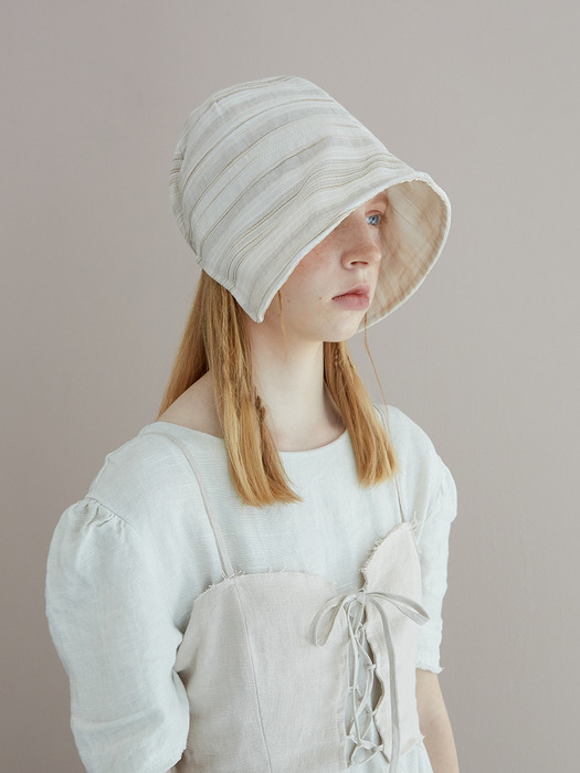 Banding bonnet beanie - White