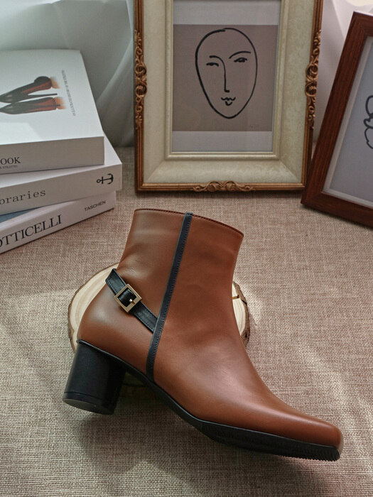 1409 Martin Ankle Boots