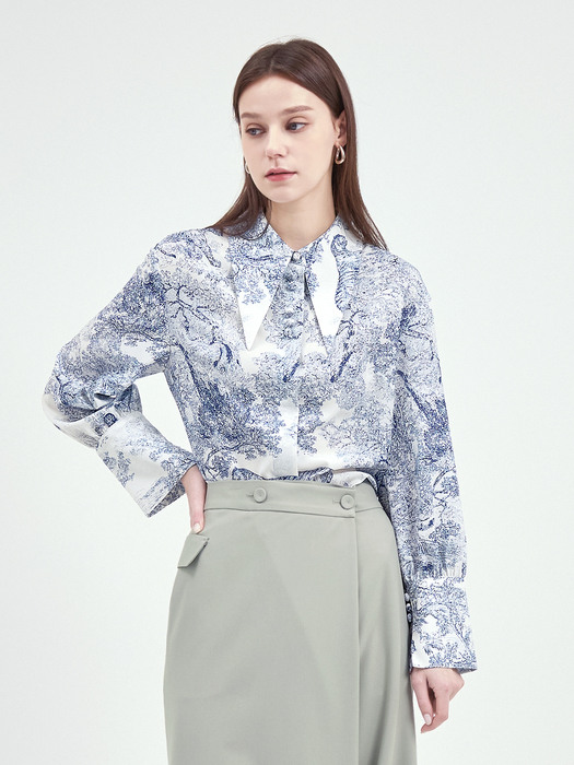 22SS POINTED COLLAR BLOUSE-BLUE PRINT