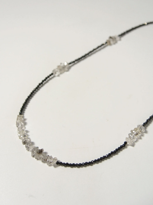 Black & Crack Crystal Necklace (Silver925)