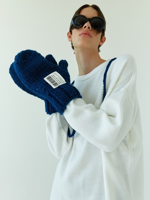 18FW 33 hand knitted gloves (cobalt blue)