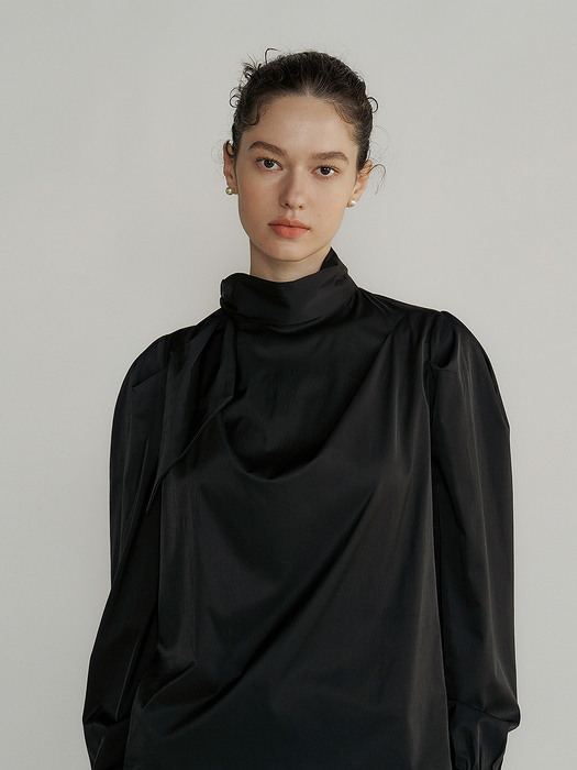 Ribbon silky blouse (black)