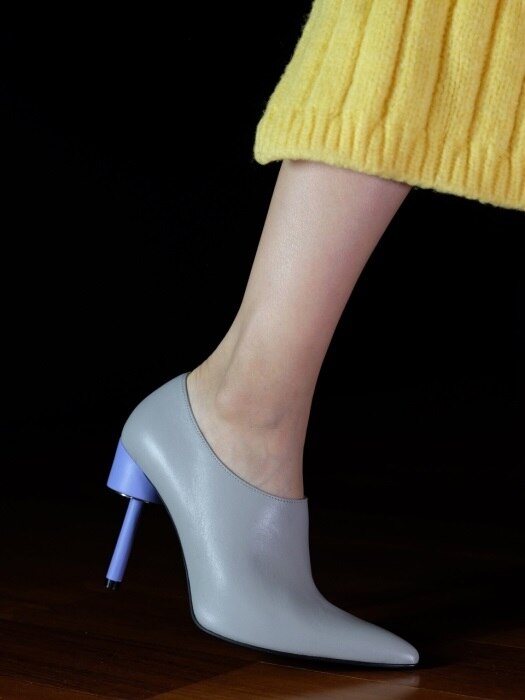 ODD HEEL 100 BOOTIES IN GREY AND LILAC LEATHER