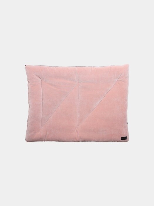 W cushion pink