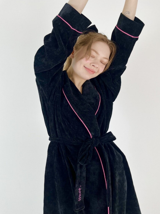unisex snug robe _black&pink