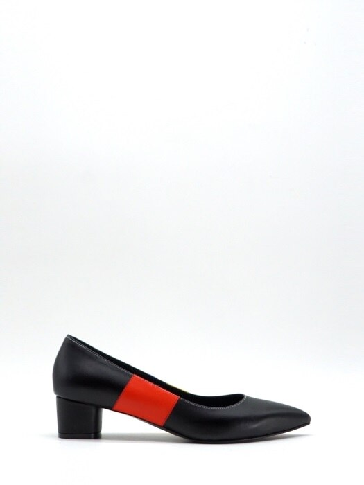 40 LOW HEEL PUMPS IN THREE PRIMARY COLORS AND BLACK LEATHER 