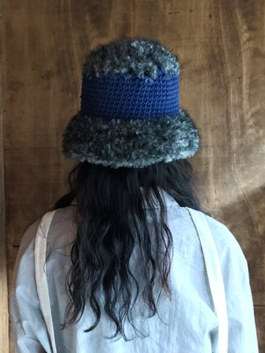furry hat blue