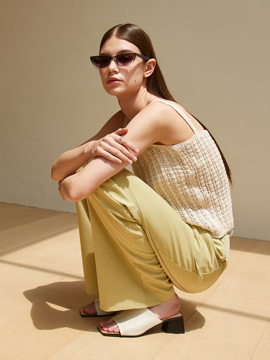 amr1399 strap sleeveless knit (beige)
