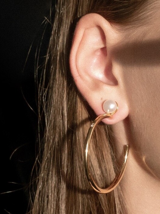flat pearl and twinkle hoop earrings