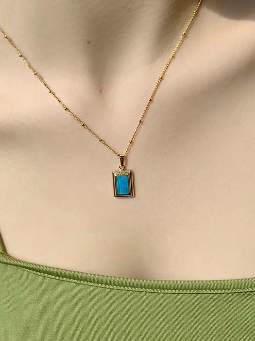 blue marine frame necklace