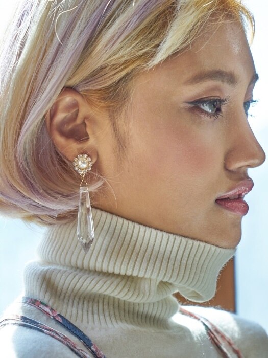 Vonditole mini frozen earrings