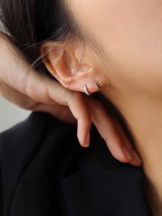 1+1 Mini cubic one-touch earring