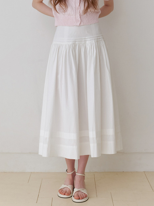 Powder pintuck skirt (white)