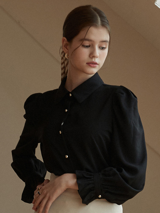 j810 frill-sleeve blouse (black)