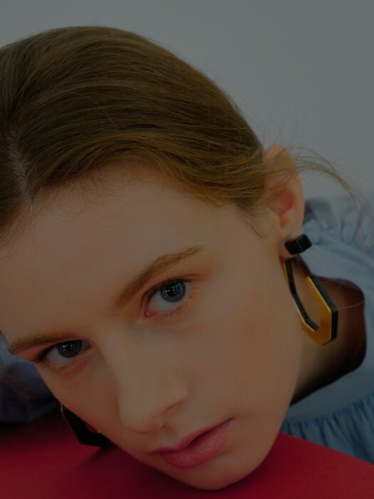 Septangular Earrings_Black