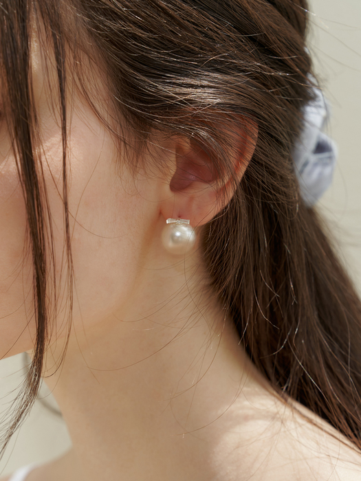 (925silver) cubic ribbon swarovski earring