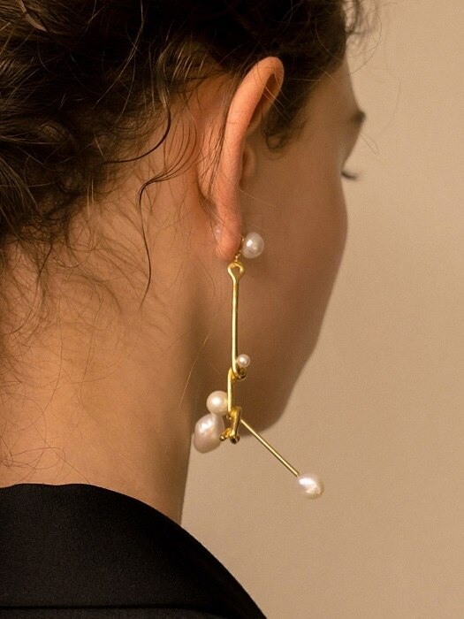 Elegant Mobil Earring