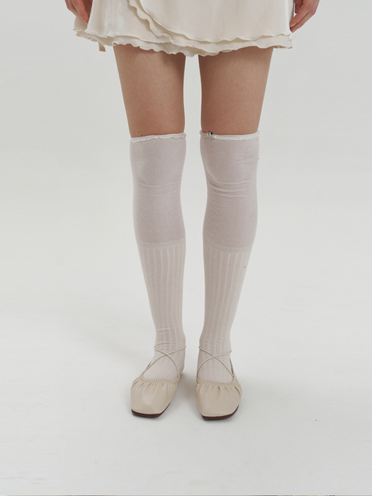 [단독] petit lace knee-socks (cream)