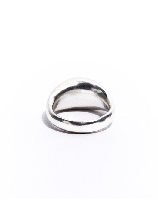 SILVER SIGNET THIN OVAL RING
