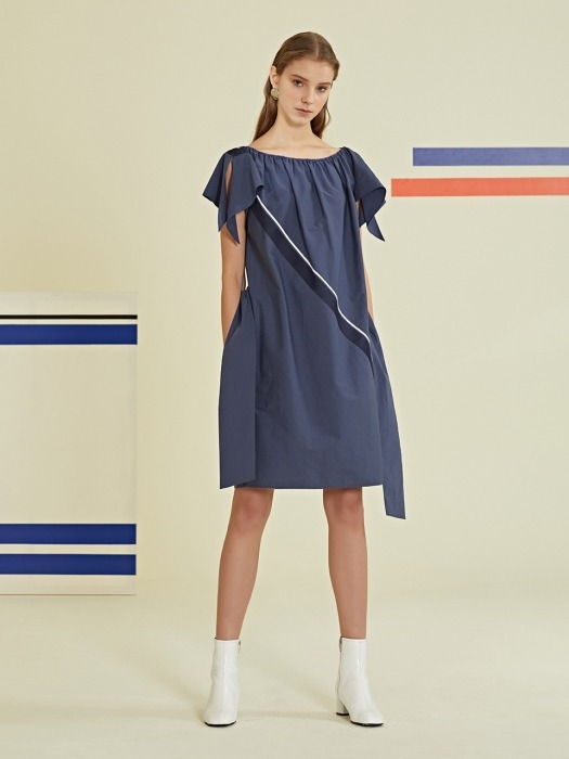 Diagonal Line Volume Dress_Blue