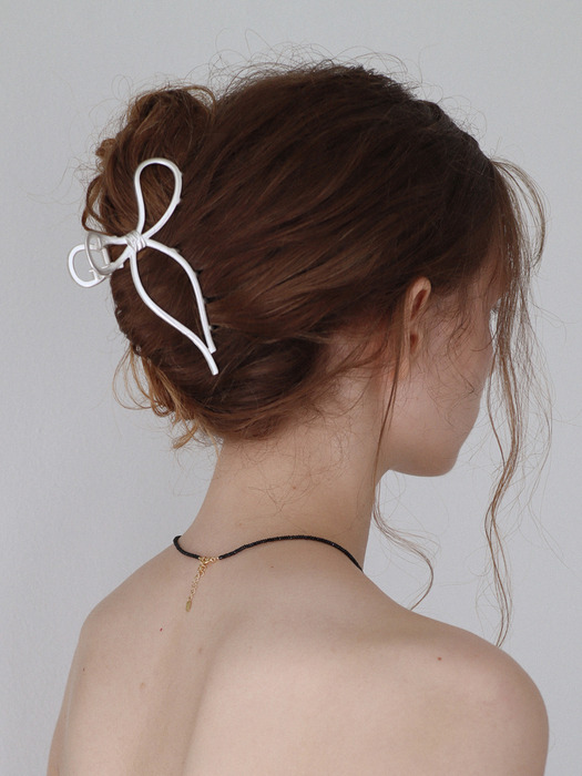 [단독] solid metal ribbon hair clip