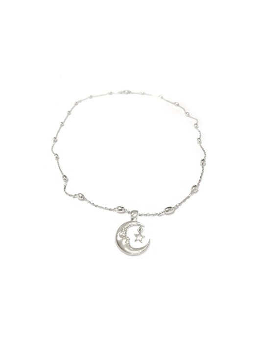 THE MOON NECKLACE