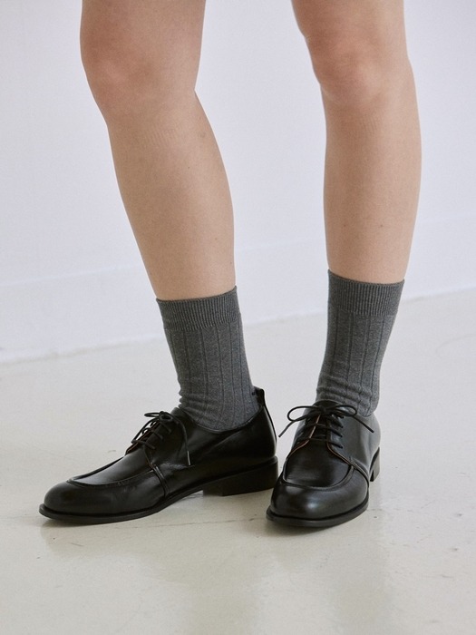 lace up classic loafer black