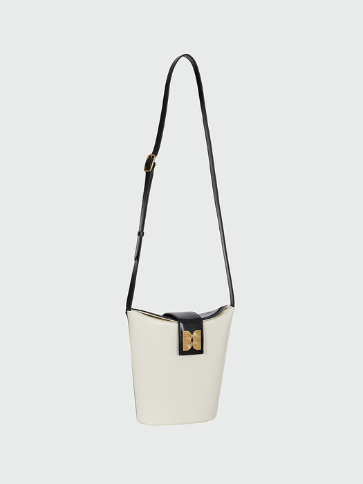 HOBART Folded Top Bucket Bag - Black/Ivory