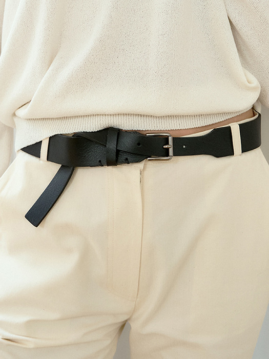 Crescendo leather belt