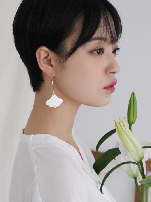 white wing earrings