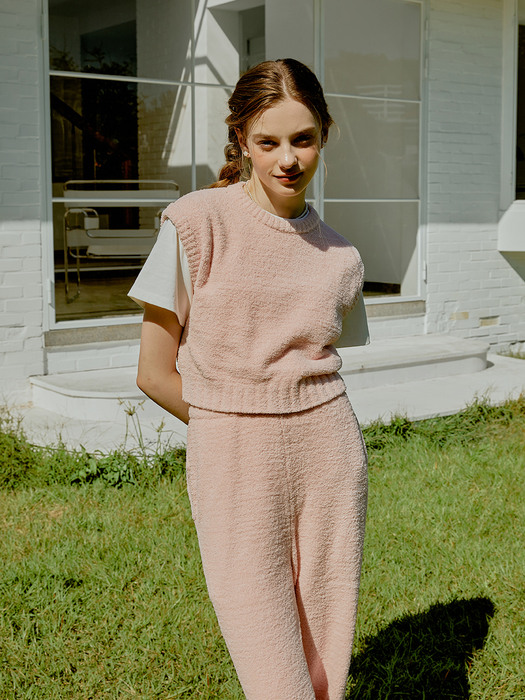 Cozy knit vest (pink)