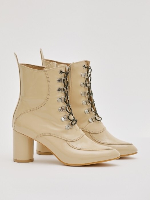 DALI 70 ZIPPED ANKLE BOOT IN IVORY LEATHER