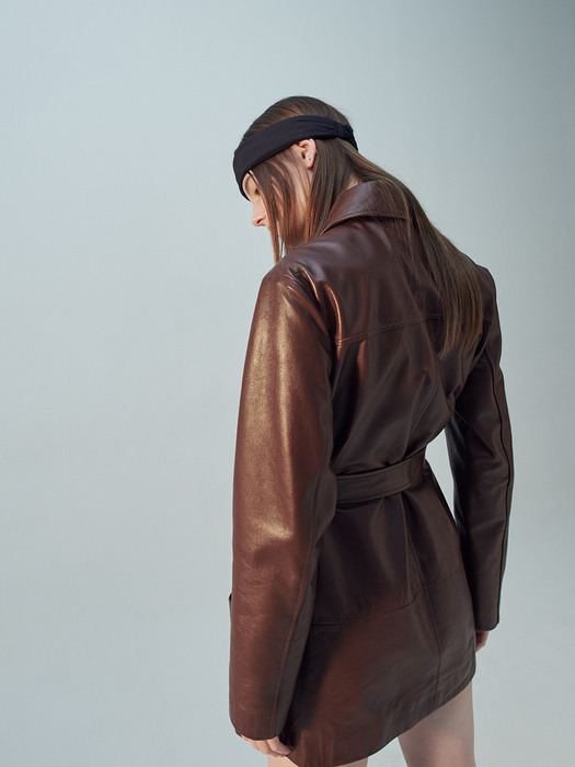 LAMBSKIN DOUBLE-BREASTED LEATHER COAT. BROWN