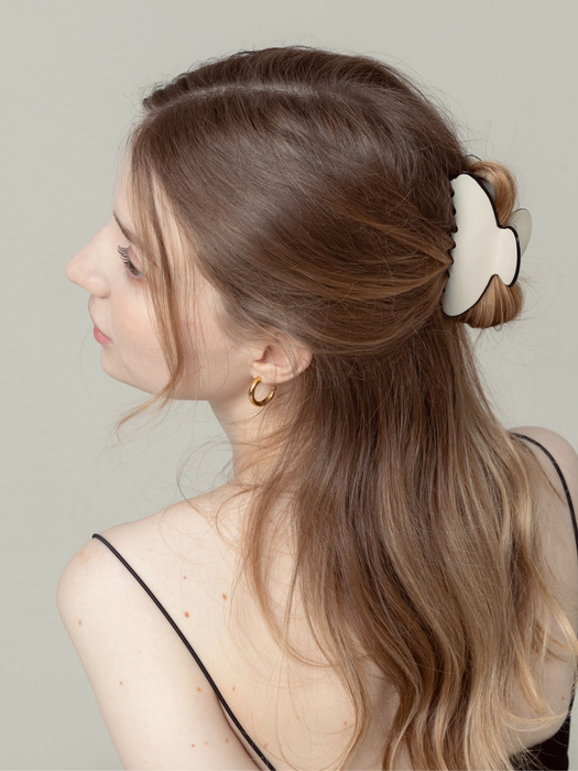 Ivory Lune Hair Claw