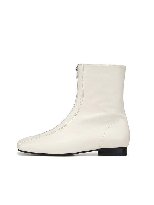 Squared toe front zip flat boots | Butter