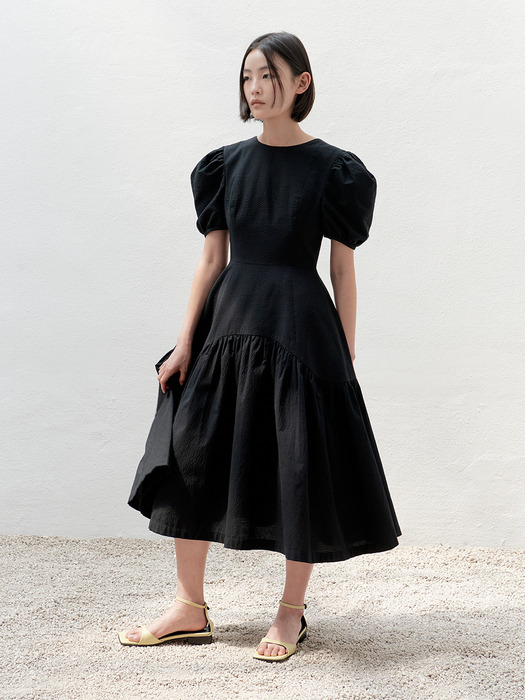 Puff-sleeve Shirred Dress_Black