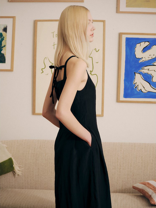 Back Ribbon Point Sleeveless Dress  Black (WE4471T915)